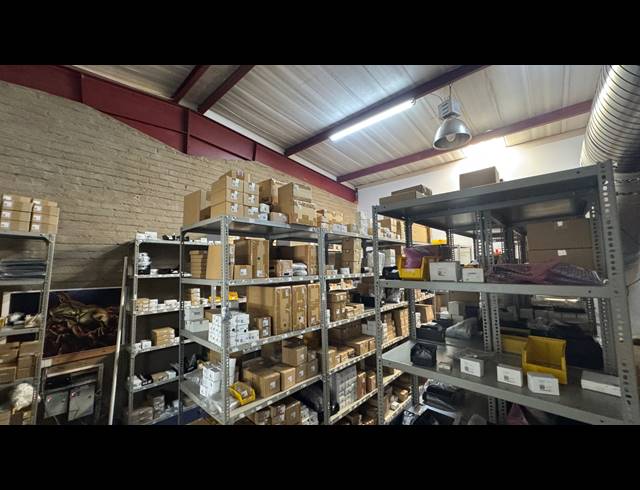760M² WAREHOUSE FOR SALE IN EASTGATE